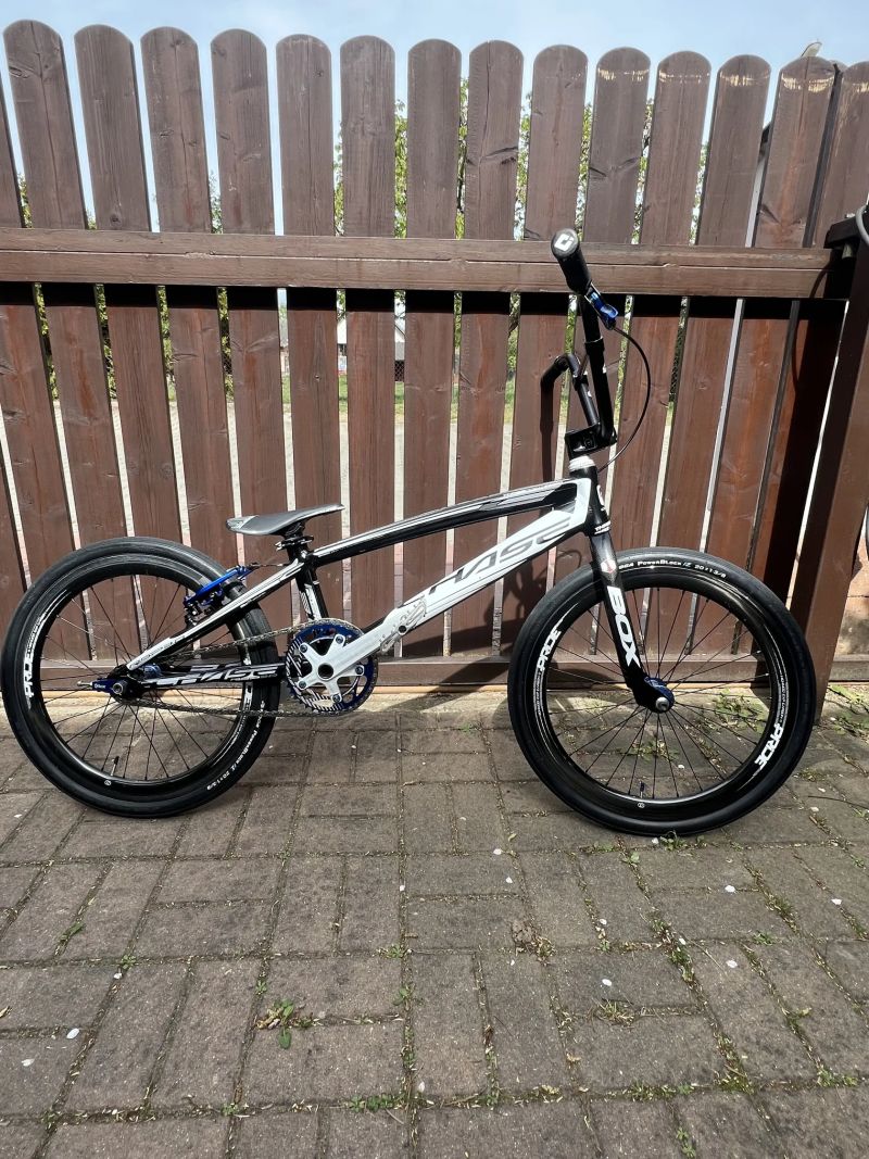 Prodám závodní Bmx kolo Chase 
