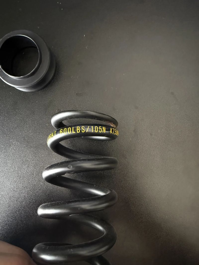 Nukeproof superlight pružina