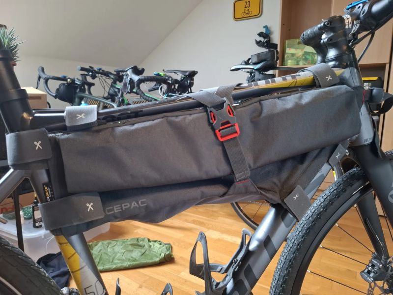 Bikepacking brašna Acepac roll frame bag L + drybag - 1x použito
