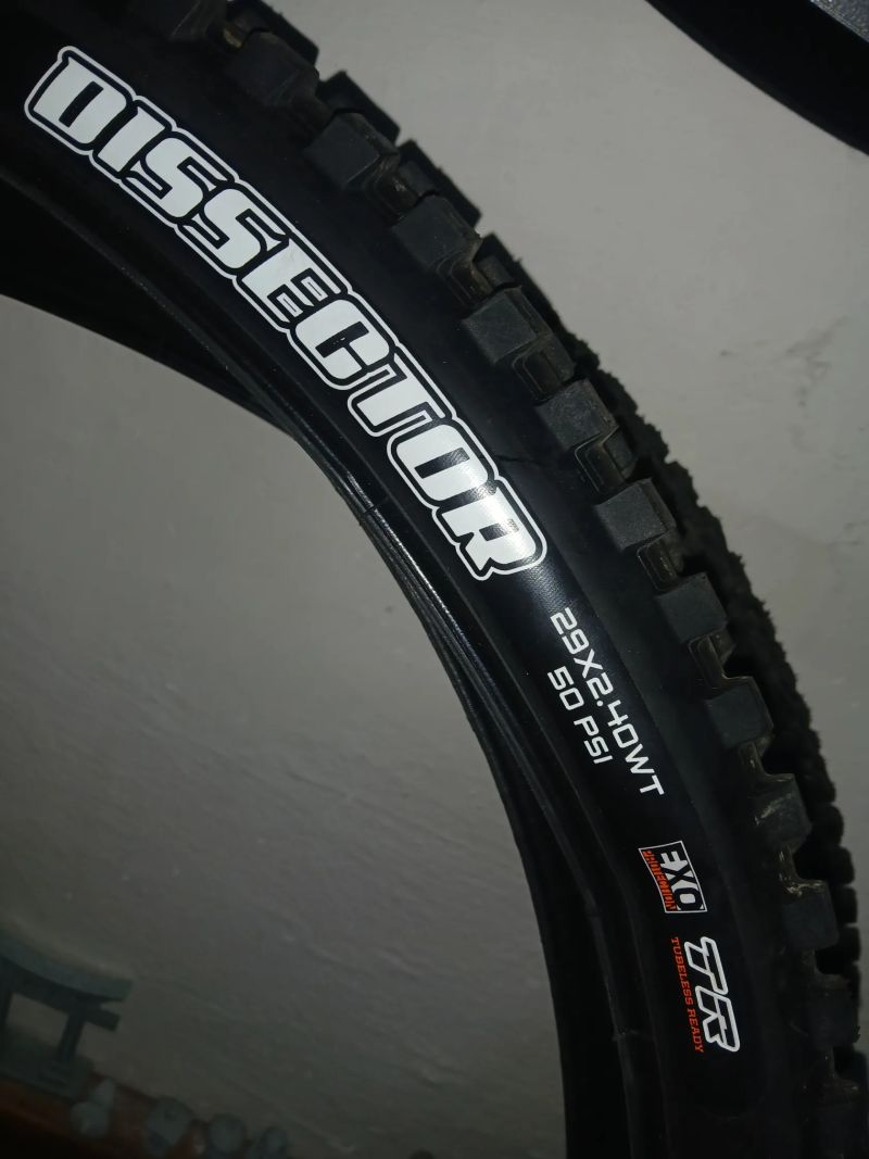 Maxxis reckon/ dissector 29x2.4