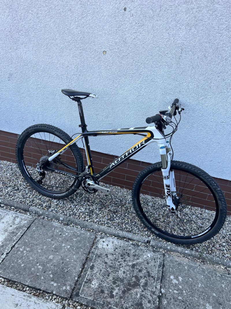 Author Sector carbon 26" M