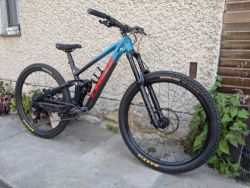 Trek Slash 8 M/L
