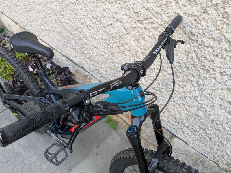 Trek Slash 8 M/L