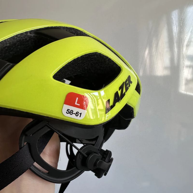 Cyklistická helma Lazer Century Mips + LED vel. L
