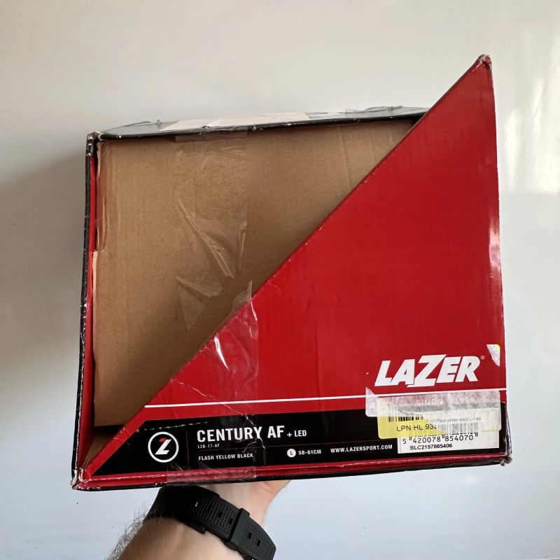 Cyklistická helma Lazer Century Mips + LED vel. L