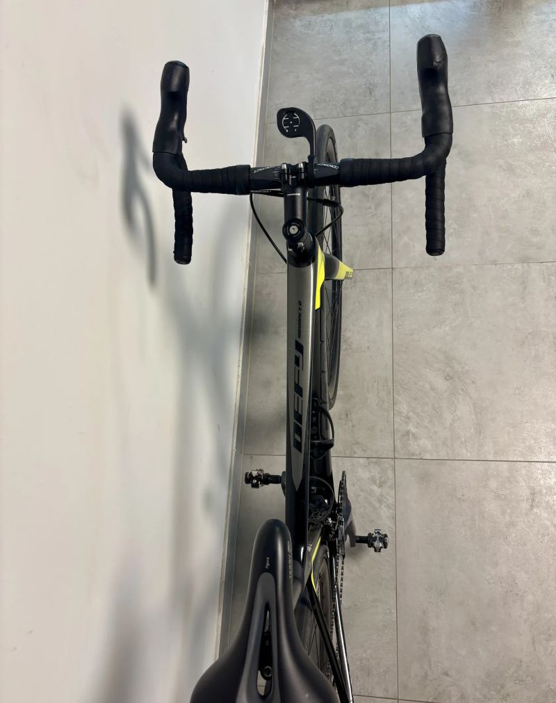 Silnicni kolo Giant Defy Advanced