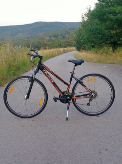 Dámské trekové kolo 