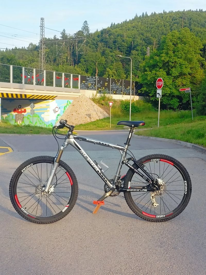 Celoodpružené kolo Merida