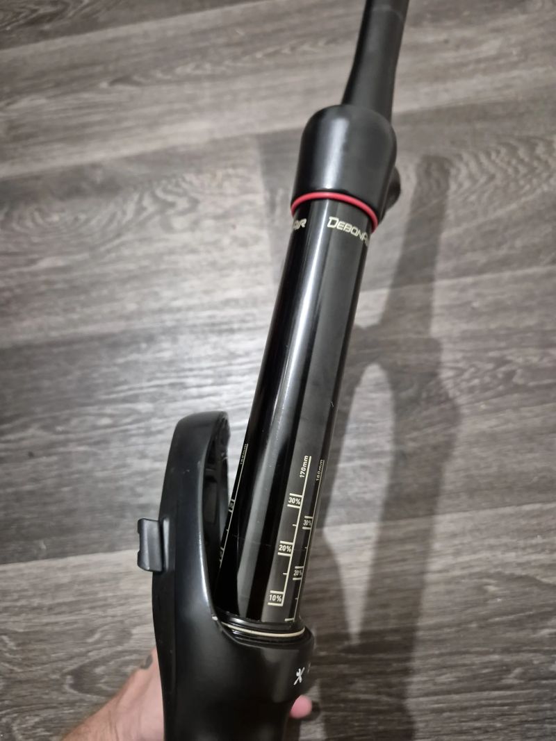 RockShox YARI DebonAir 170mm 29"