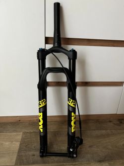 Vidlice Fox FOX RHYTM Float 32 Fit Grip Remote-zdvih 100mm, 15x110mm Boost, Tapered