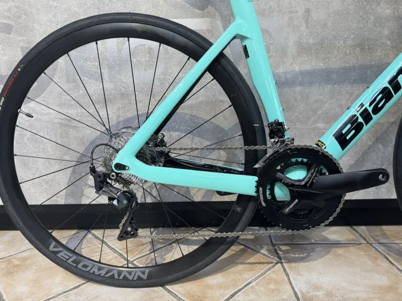 Bianchi Aria Ultegra disc 11 sp.