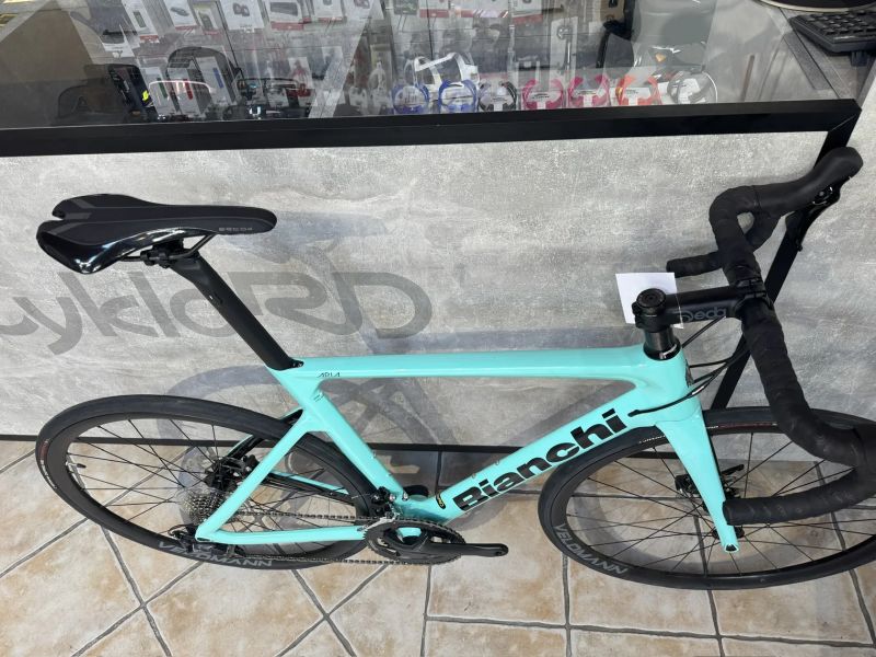 Bianchi Aria Ultegra disc 11 sp.