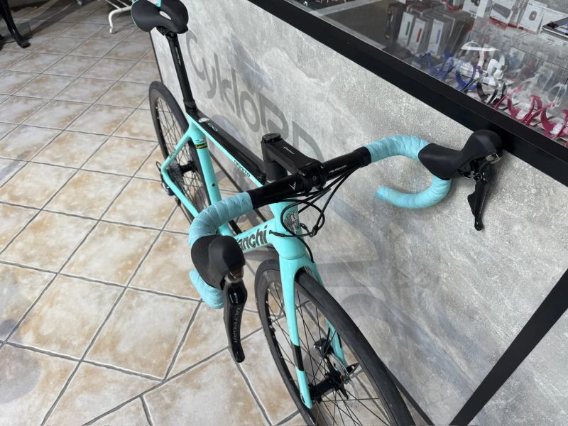 Bianchi Infiniti XE Ultegra disc 2x11 vel. 55 cm