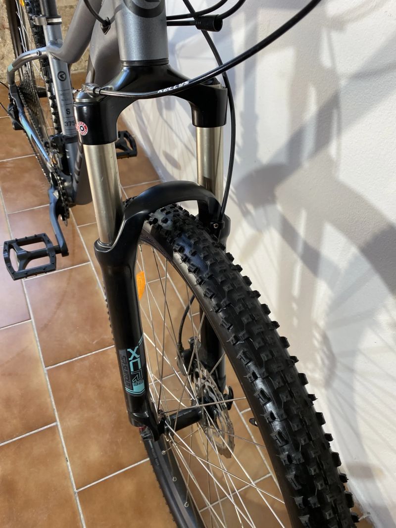 27.5" dámské horské kolo Kellys Vanity 80 rám S v záruce