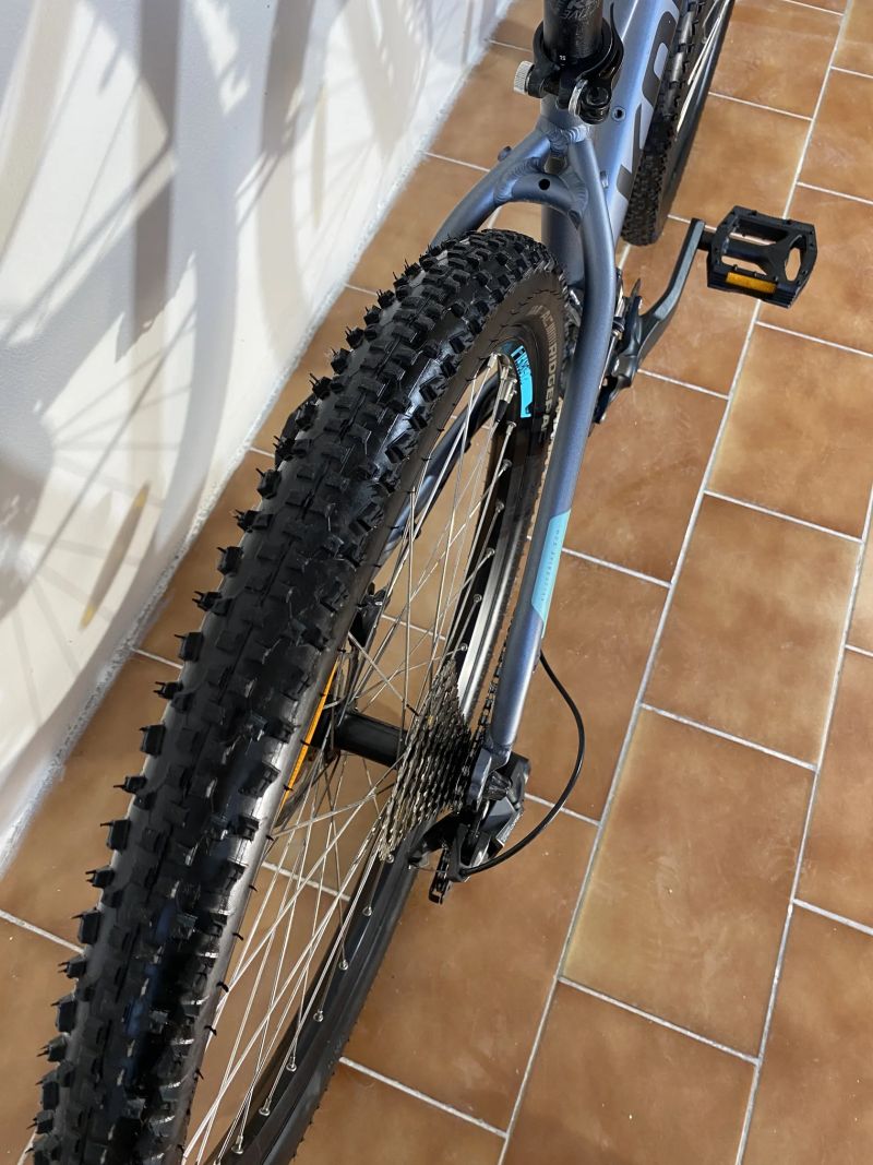 27.5" dámské horské kolo Kellys Vanity 80 rám S v záruce