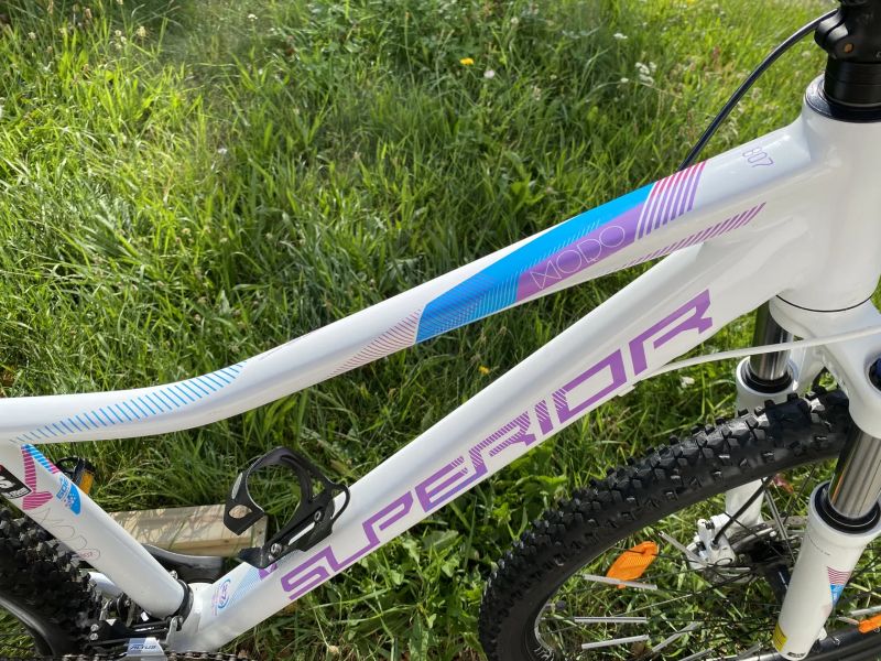 27.5" dívčí horské kolo Superior Modo 807 rám S 16"