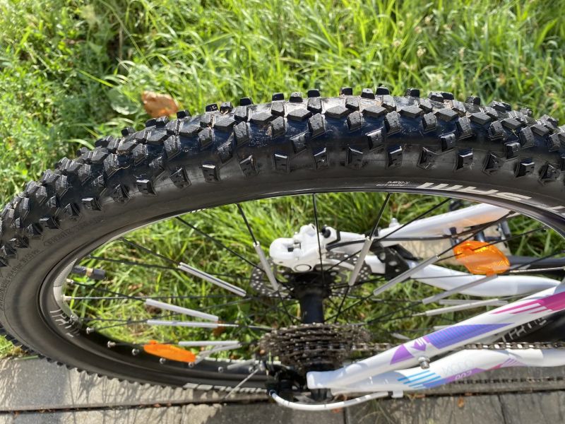 27.5" dívčí horské kolo Superior Modo 807 rám S 16"