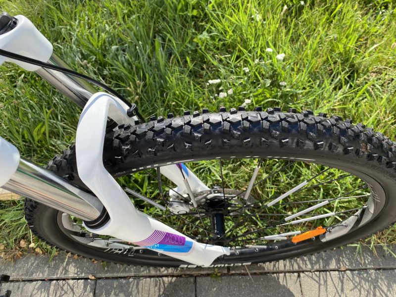 27.5" dívčí horské kolo Superior Modo 807 rám S 16"