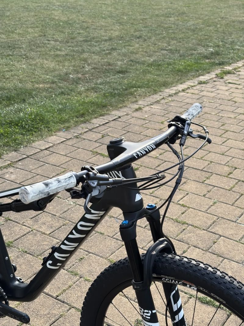Canyon Lux 2021