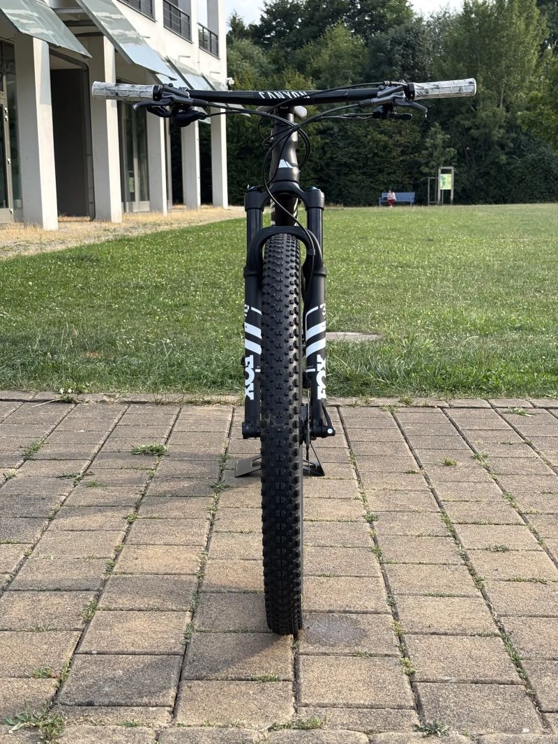 Canyon Lux 2021