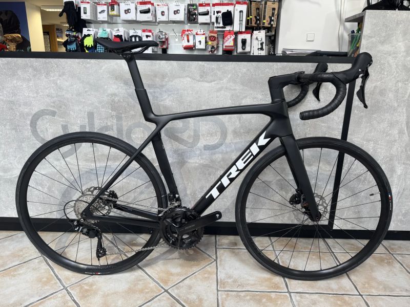 Trek Madone SL 5 Sh 105 disc vel. M/L