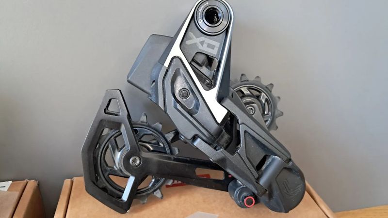 SRAM X0 a GX Transmission AXS Eagle 12s T-Type