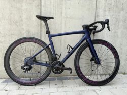 Specialized Tarmac SL8 Custom, MCFK kola, dual wattmetr, rainbow, váha 6,99 Kg, vel. 54