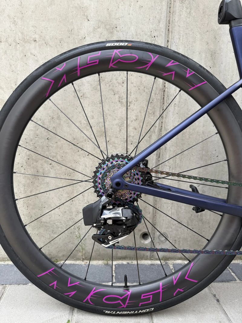 Specialized Tarmac SL8 Custom, MCFK kola, dual wattmetr, rainbow, váha 6,99 Kg, vel. 54