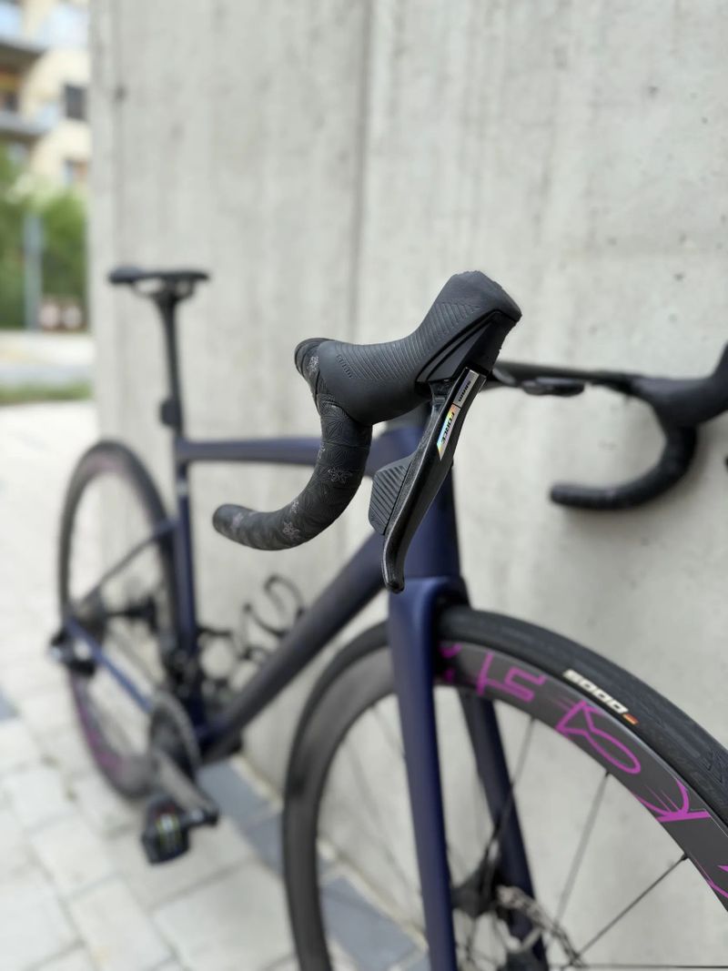 Specialized Tarmac SL8 Custom, MCFK kola, dual wattmetr, rainbow, váha 6,99 Kg, vel. 54