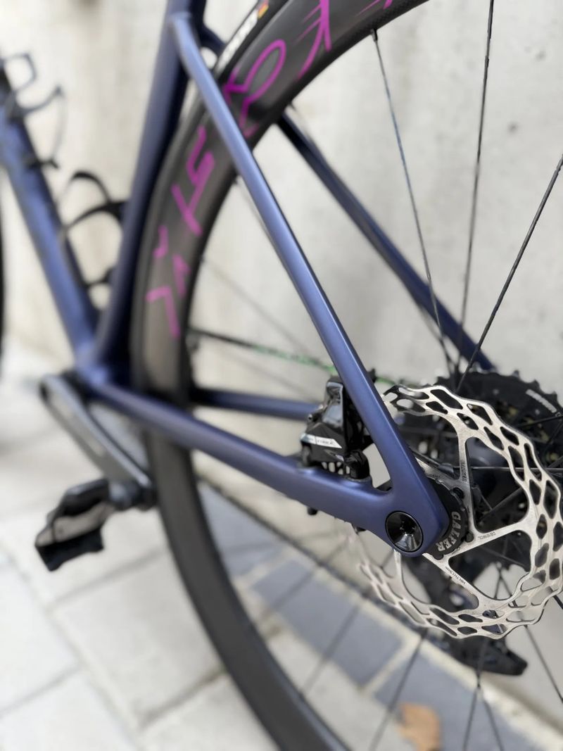 Specialized Tarmac SL8 Custom, MCFK kola, dual wattmetr, rainbow, váha 6,99 Kg, vel. 54