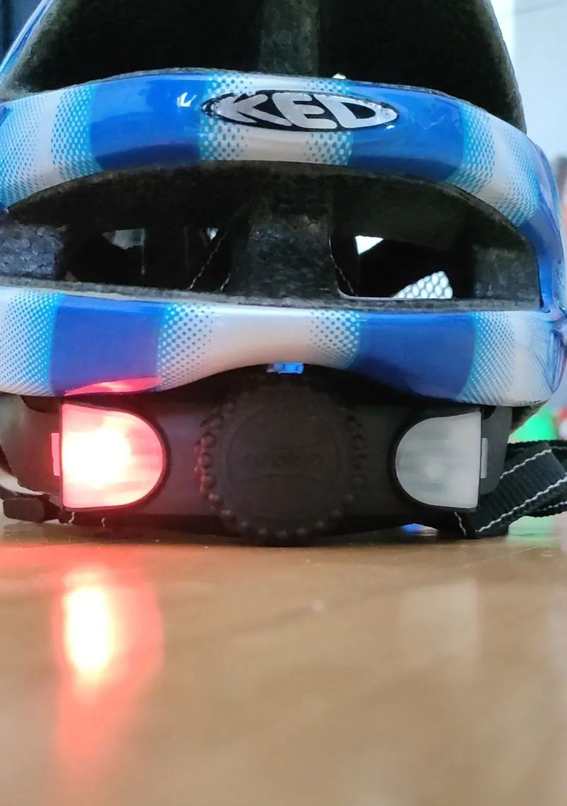 Silniční helma KED 