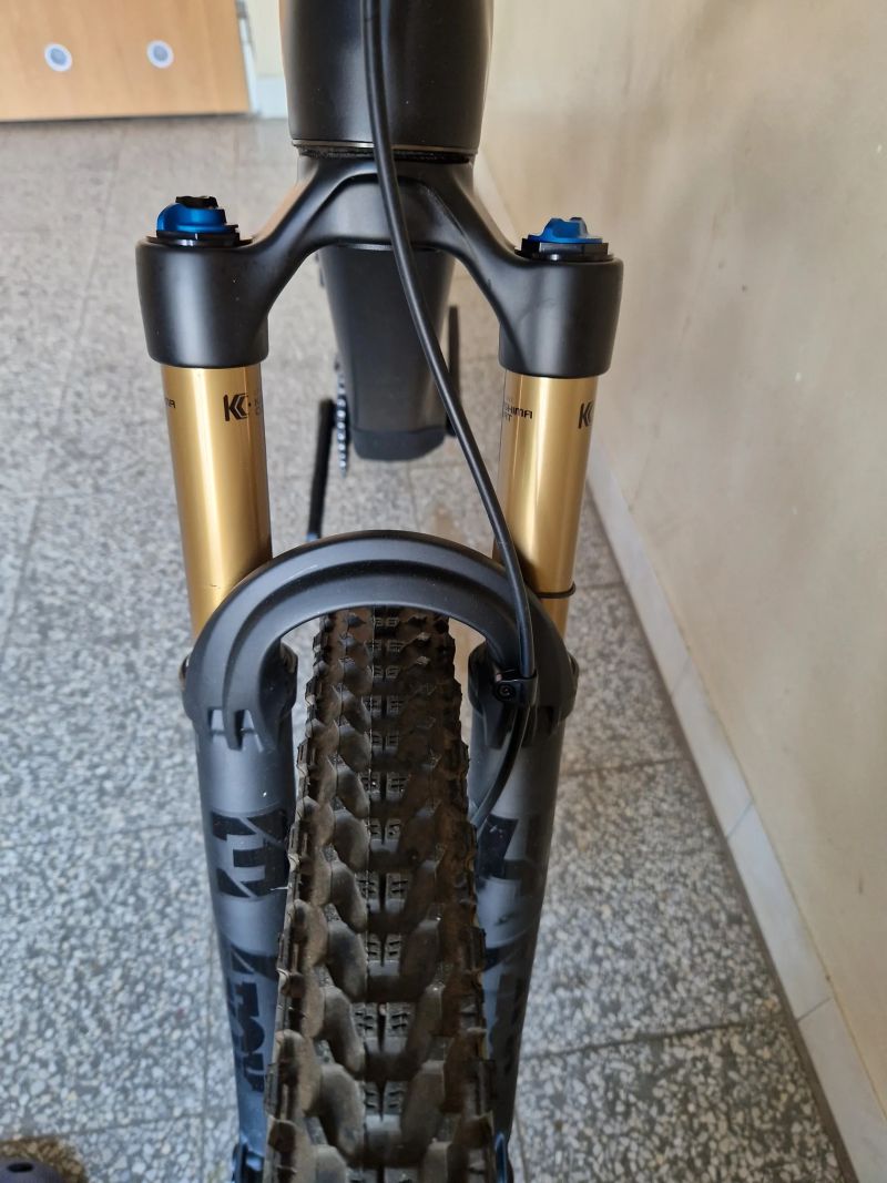 LEHKÉ eMTB BH iLynx Race Carbon LT 7.7.
