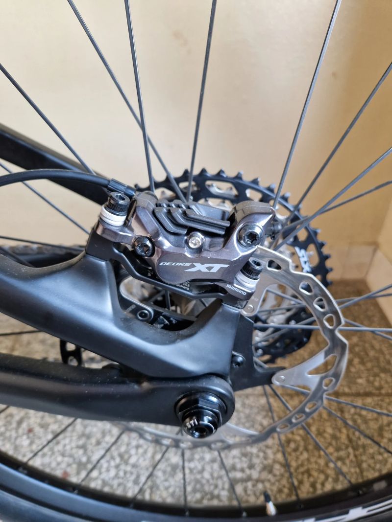 LEHKÉ eMTB BH iLynx Race Carbon LT 7.7.