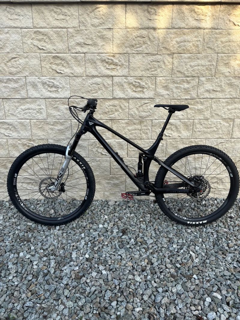 Yt Izzo XL - Code RSC, Pike Ultimate