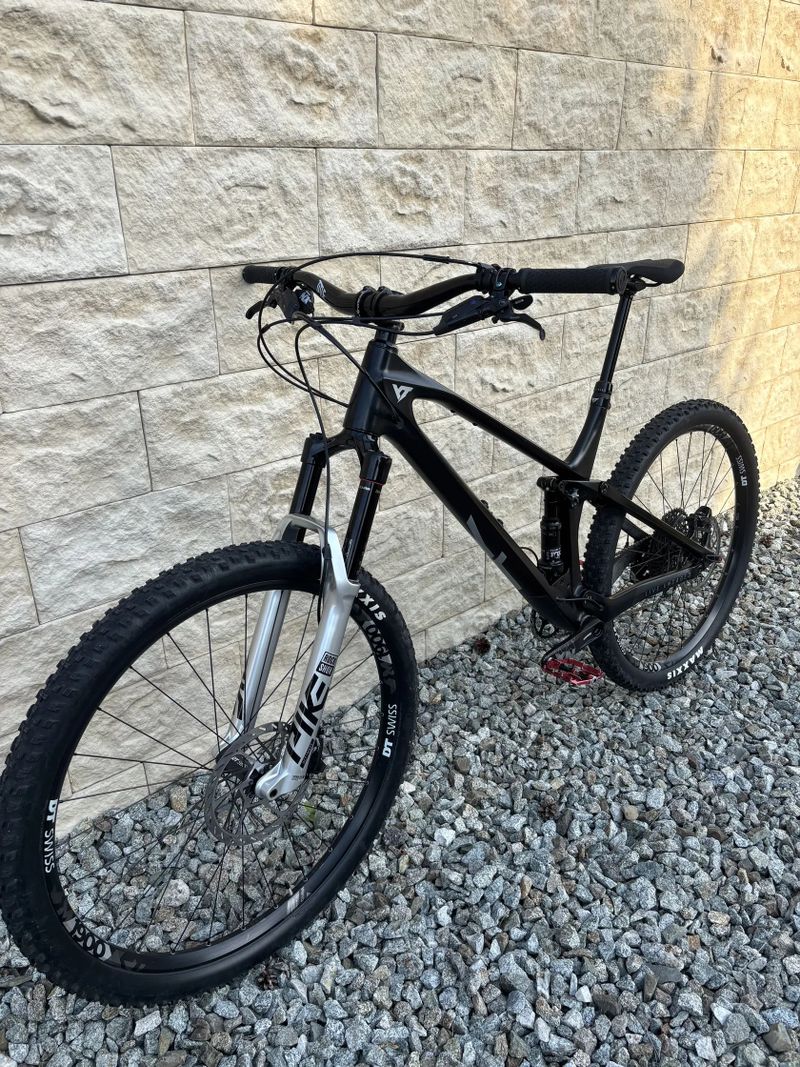 Yt Izzo XL - Code RSC, Pike Ultimate