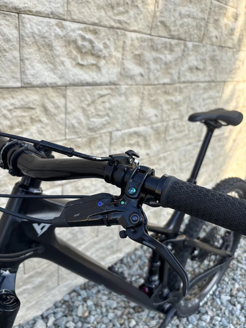 Yt Izzo XL - Code RSC, Pike Ultimate