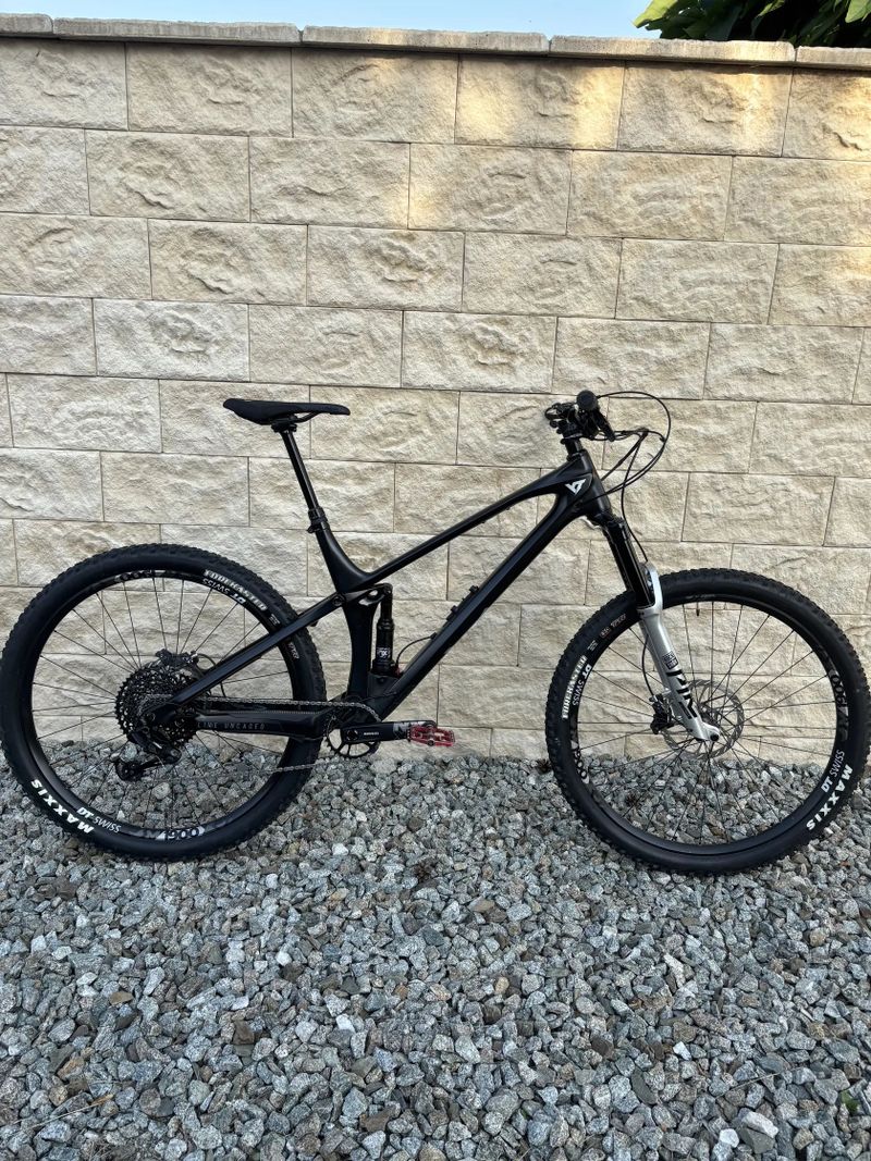 Yt Izzo XL - Code RSC, Pike Ultimate