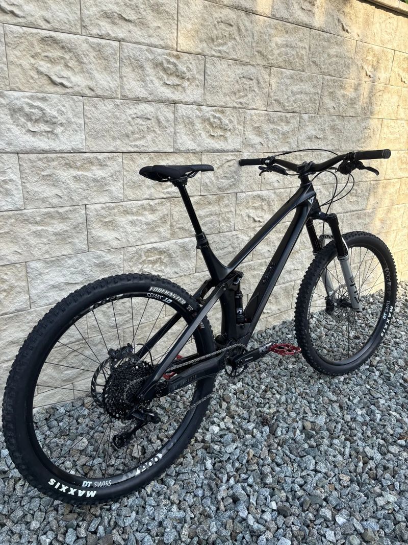 Yt Izzo XL - Code RSC, Pike Ultimate