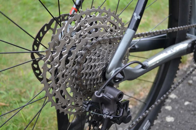Cube Reaction C62 Race Carbon (23") 10,5 kg Top Stav