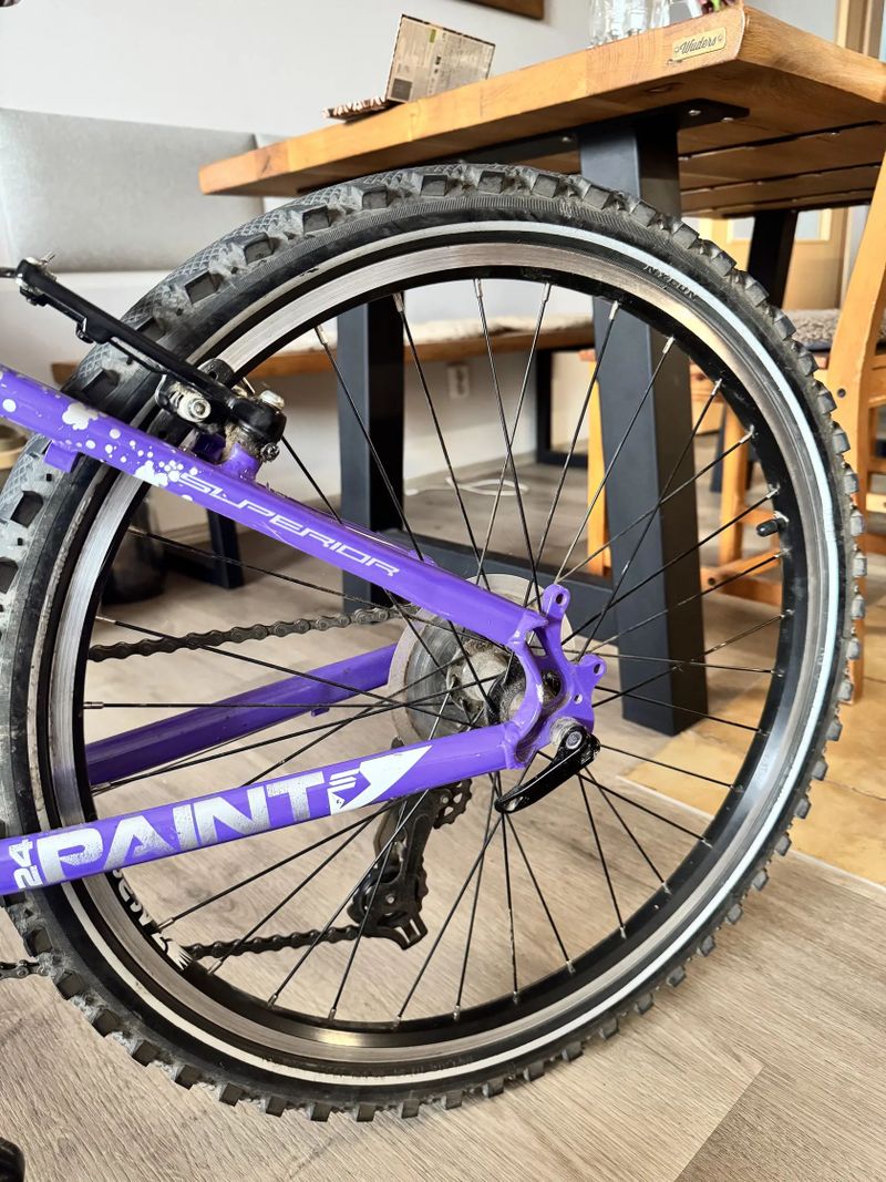 Superior XC 24 Paint – dětské/juniorské kolo, barva MILKA, v. 13″,výborný stav