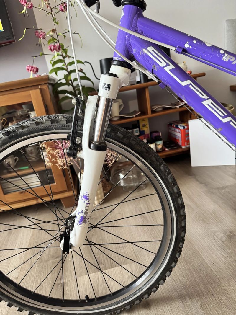 Superior XC 24 Paint – dětské/juniorské kolo, barva MILKA, v. 13″,výborný stav
