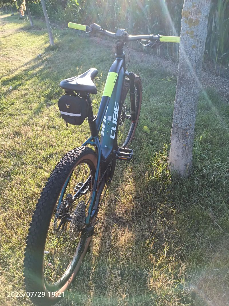 Prodám Cube Reaction Hybrid SLX 750