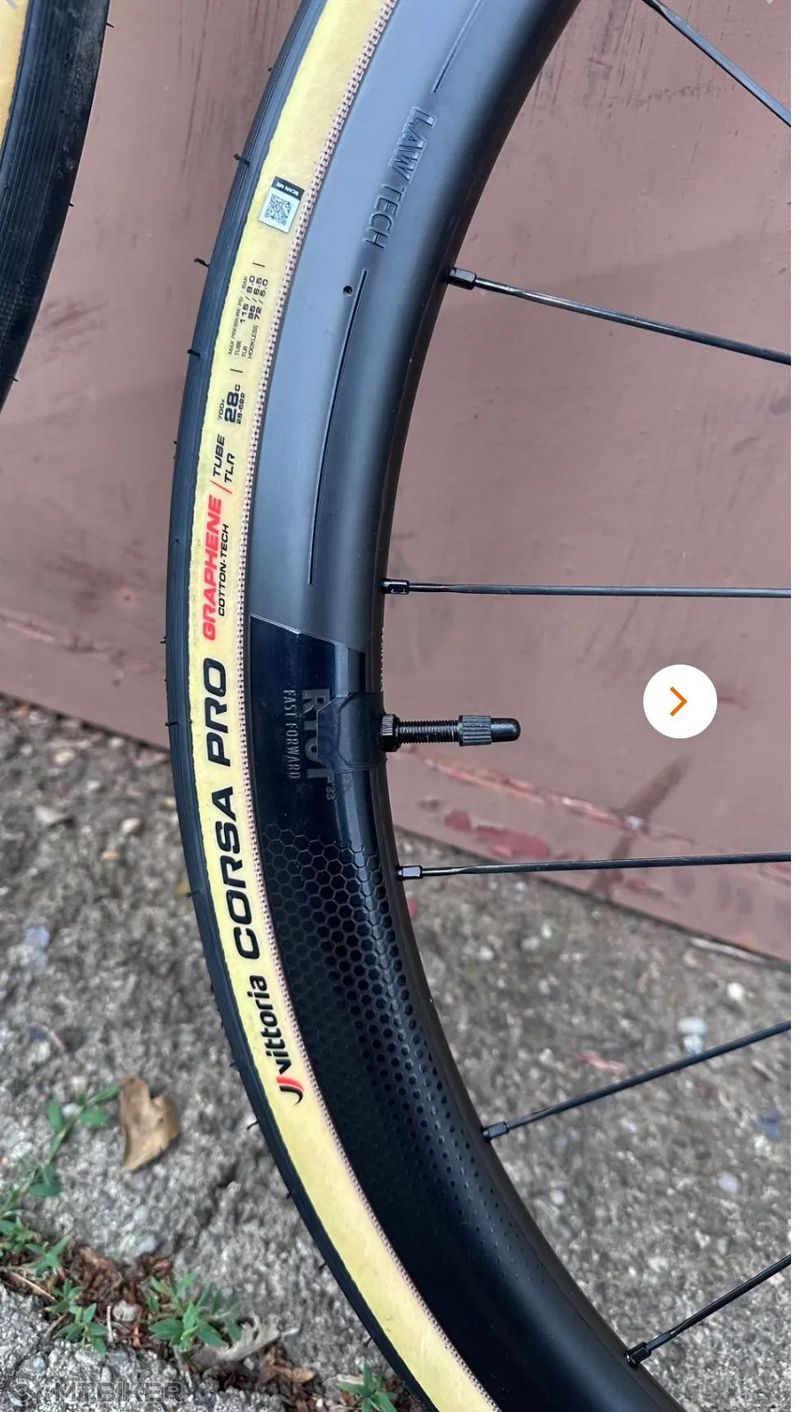 FFWD FastForward RYOT33 DT Swiss 180
