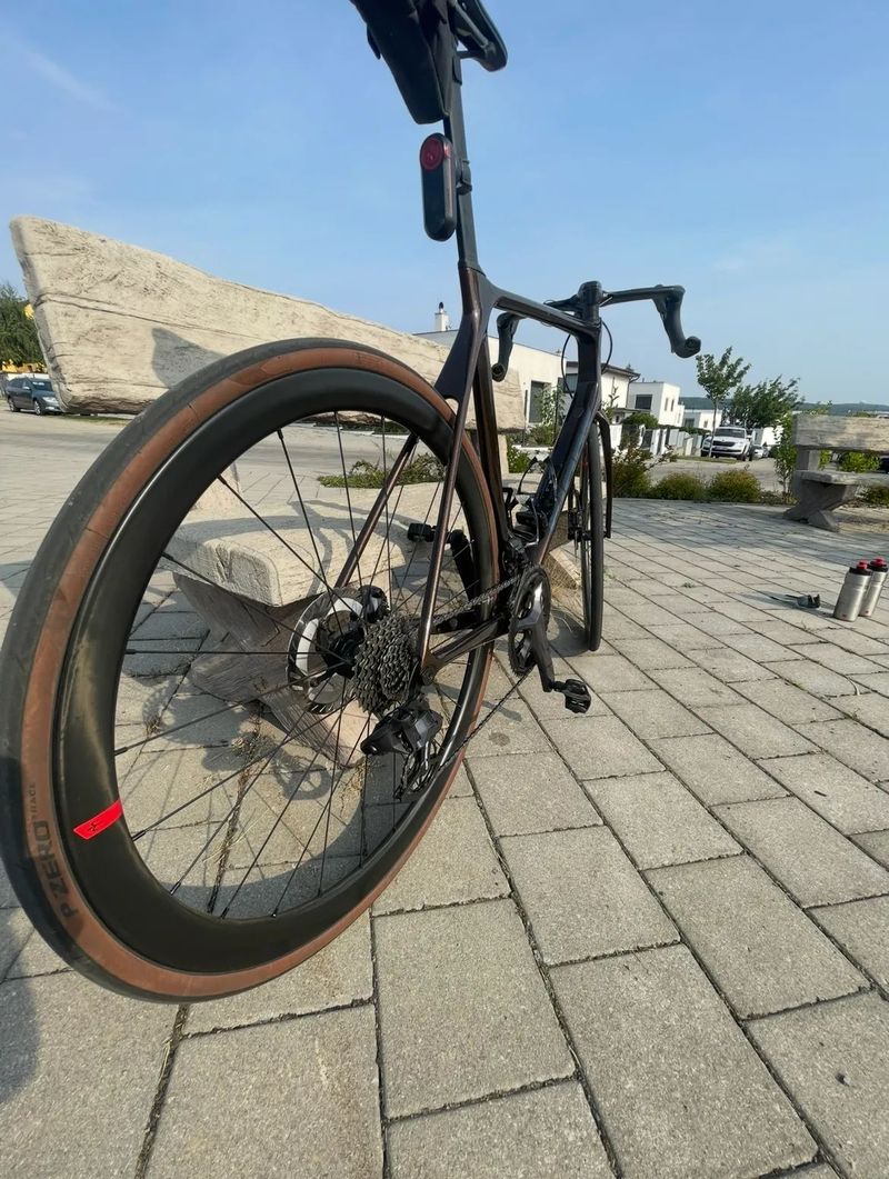 GIANT TCR Advanced 2 (model 2023)
