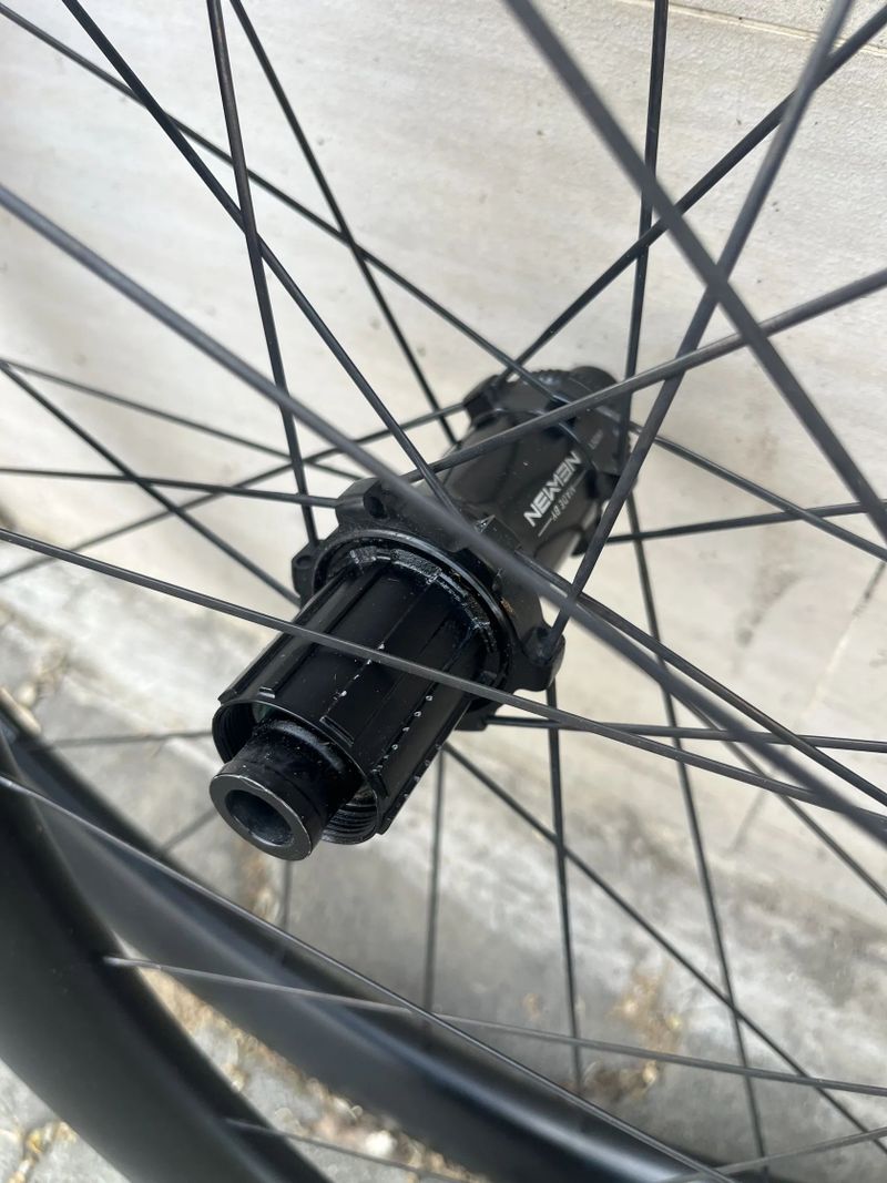 Zapletena kola Rose RC Sixty disk, ořech Shimano, 100/142x12, centerlock