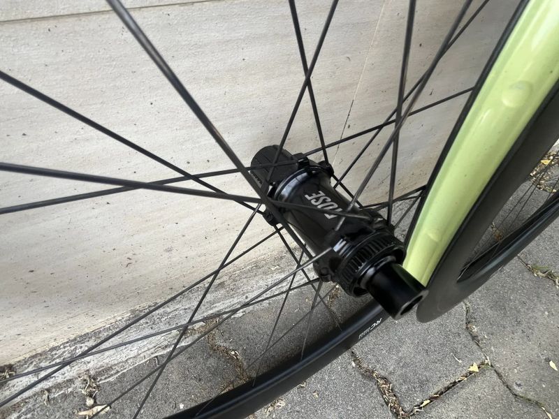 Zapletena kola Rose RC Sixty disk, ořech Shimano, 100/142x12, centerlock