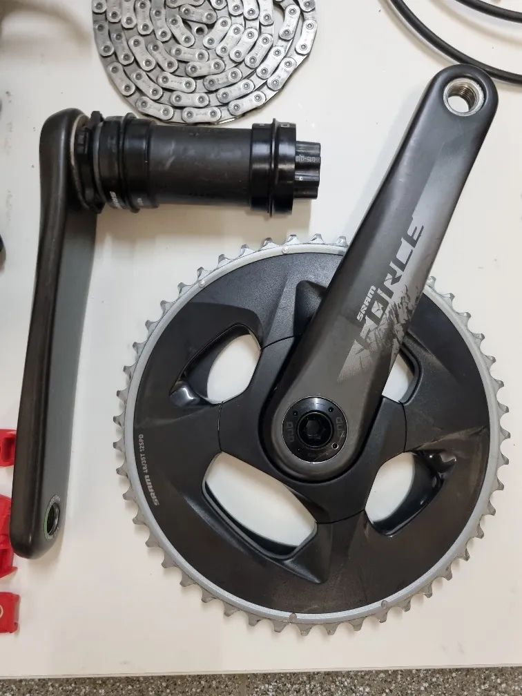Prodám Sram Force eTAP AXS