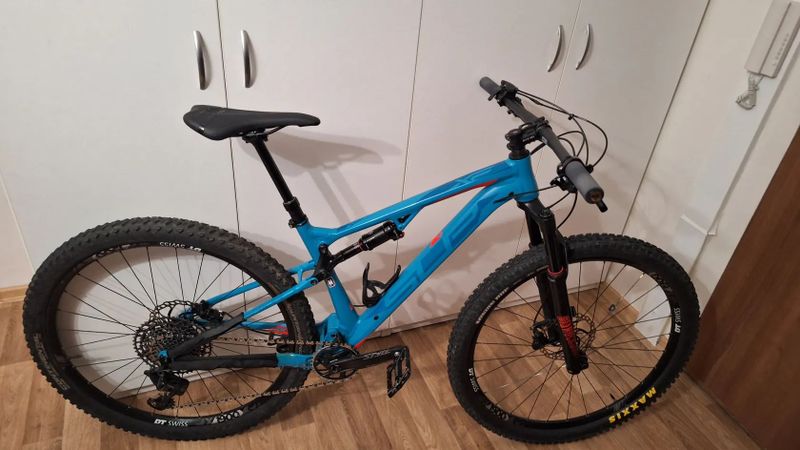 Prodám Superior XF 939 TR (2019), velikost M