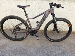 Nové kolo KTM Macina Race 592