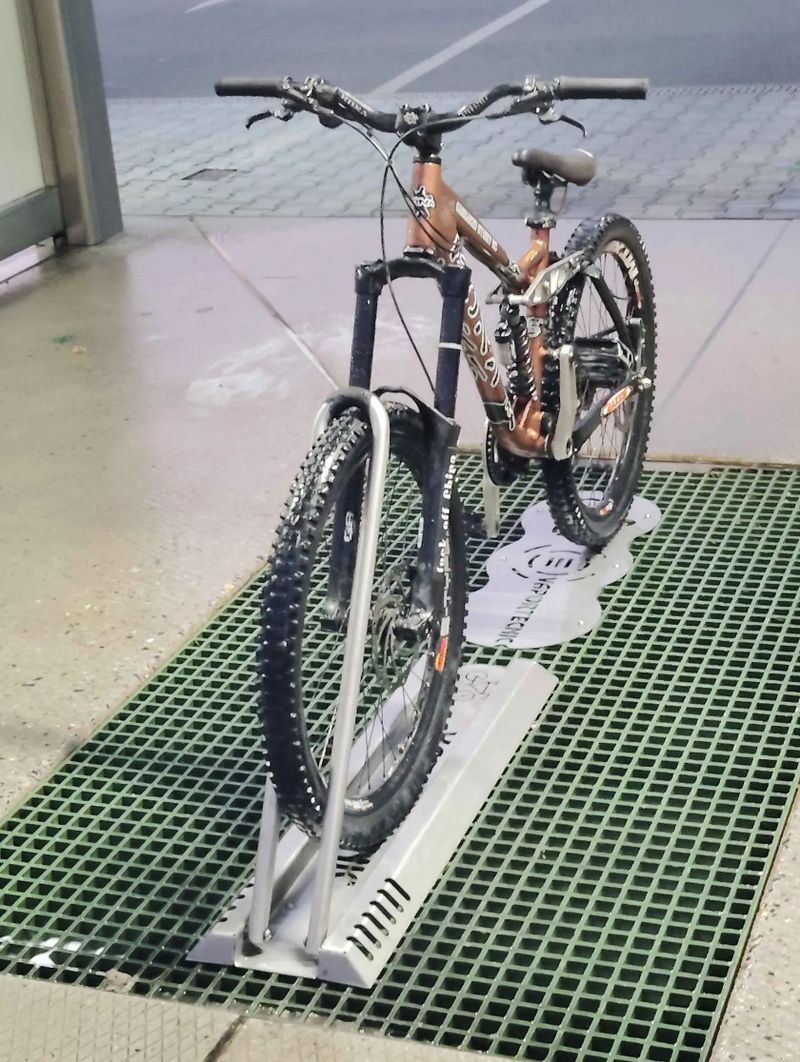!!SPĚCHÁ!! Kvalitní freeride kolo KONA